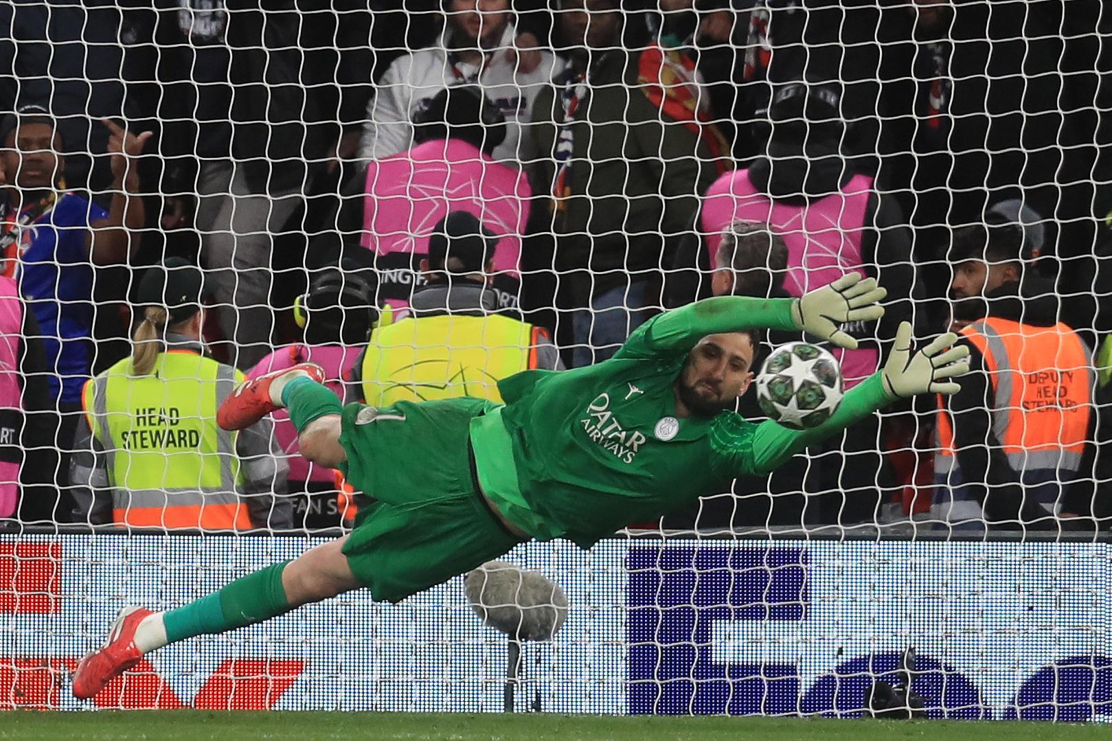 天空：多纳鲁马依旧没有随队训练，巴黎可能降低4000万欧的要价